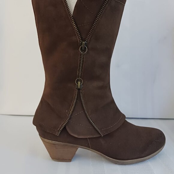 Size 8.5 Matisse Brown Swell Saddle Faux Zipper boot - Picture 1 of 10